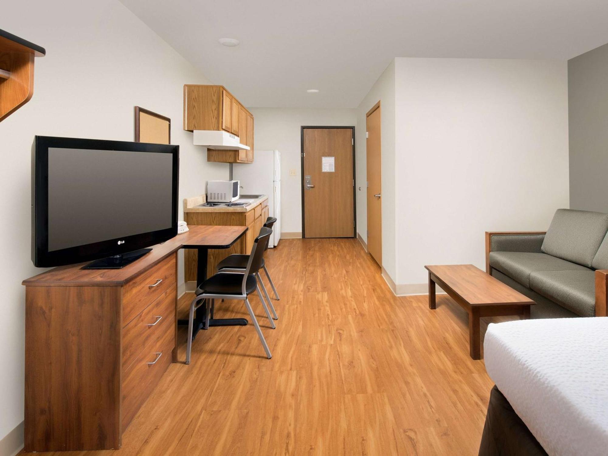 Extended Stay America Select Suites - Fort Myers - Northeast Ngoại thất bức ảnh
