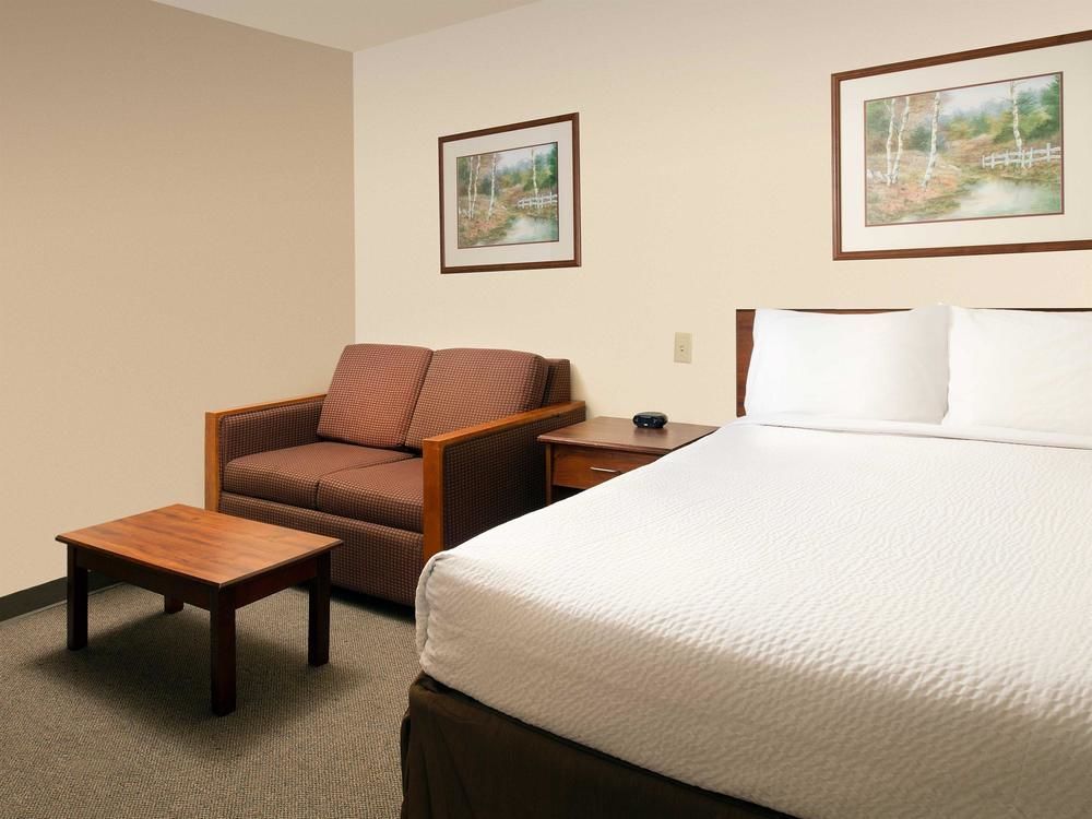 Extended Stay America Select Suites - Fort Myers - Northeast Ngoại thất bức ảnh